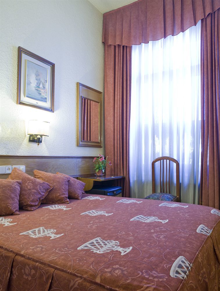Hispano - Argentino Gran Via Maison d'hôtes 3*